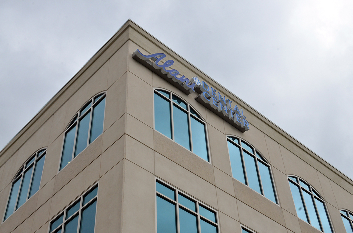 Portrait of Dr Wesam Alani